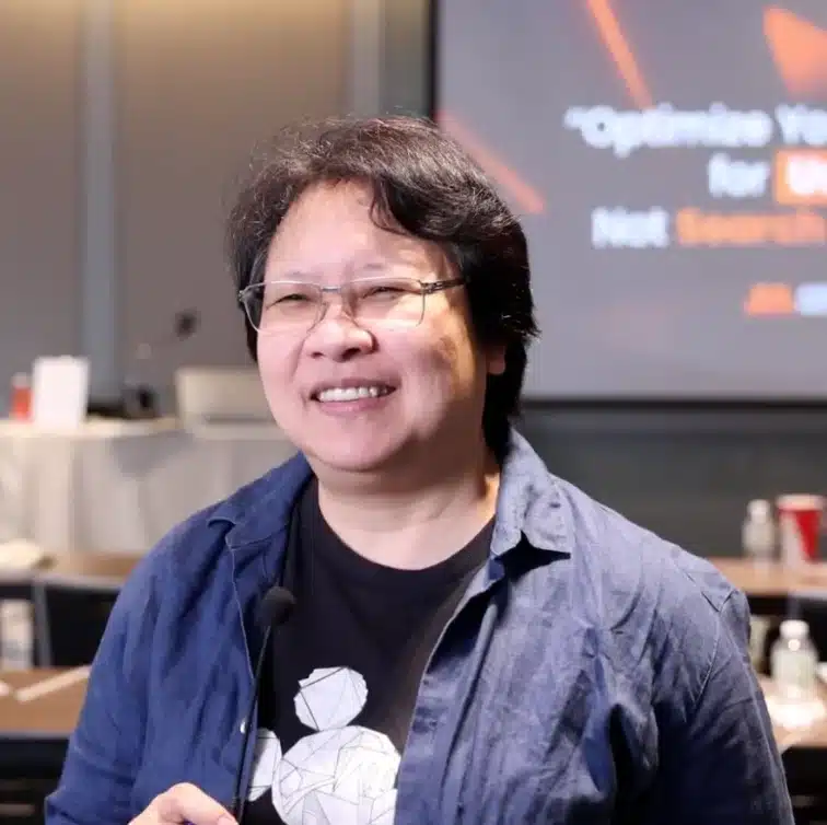 คุณ Noo Viravadee - CEO