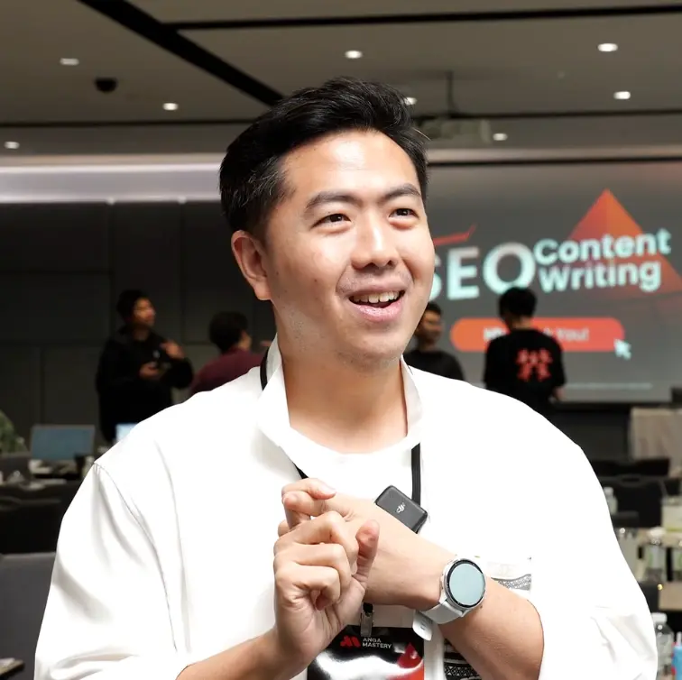 Eak Suponchai Keeratikajohn